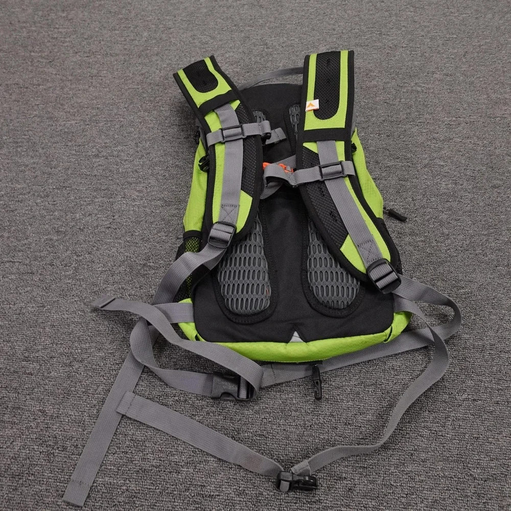 TETON Sports Hydration Backpack Mens One Size Green Raincover Hiking Pack Trail